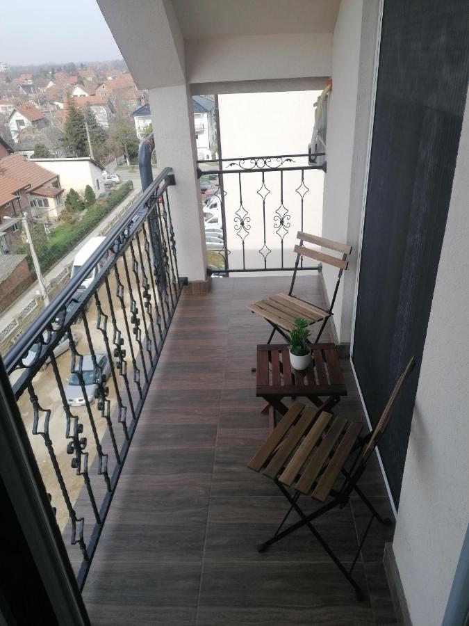 Nenadovic Apartman Obrenovac  外观 照片